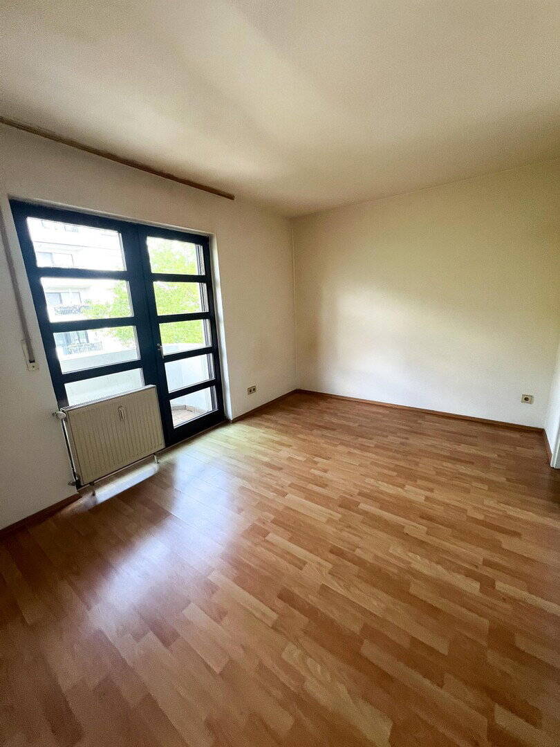 ***1-Zimmer-Wohnung in Kaiserslautern mit Balkon***, 67657 Kaiserslautern (Innenstadt)