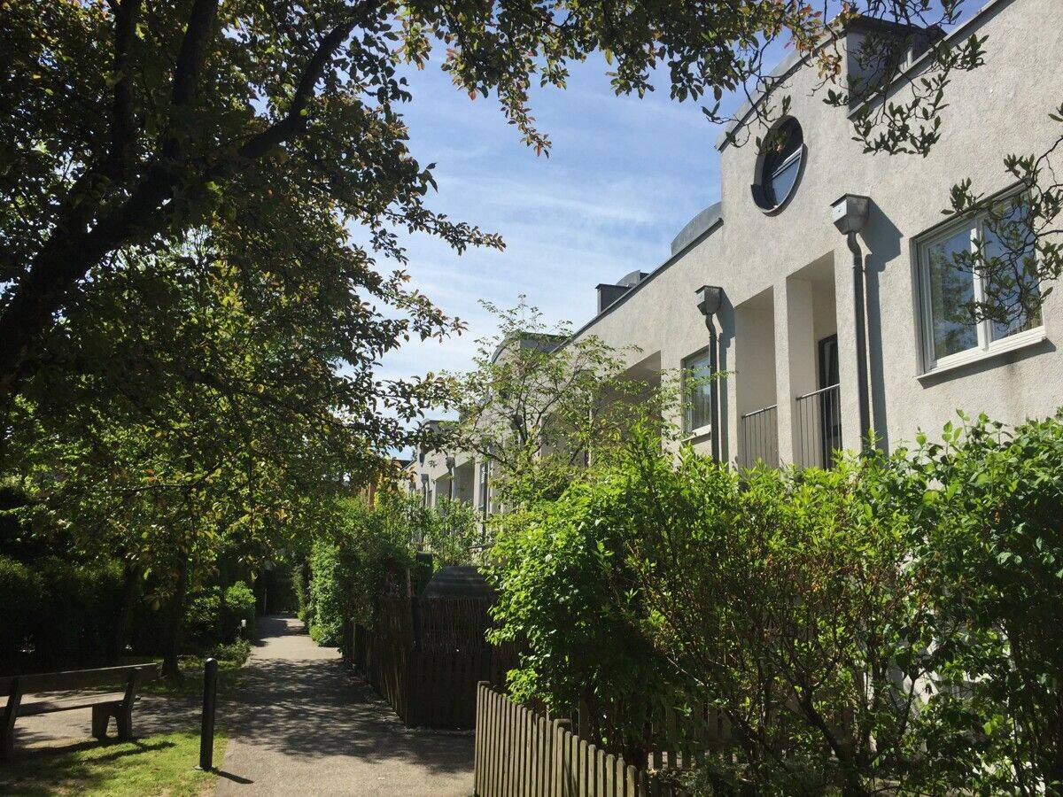 2,5-Zimmer Maisonette Wohnung mit zwei Terrassen und Garten, 85521 Ottobrunn