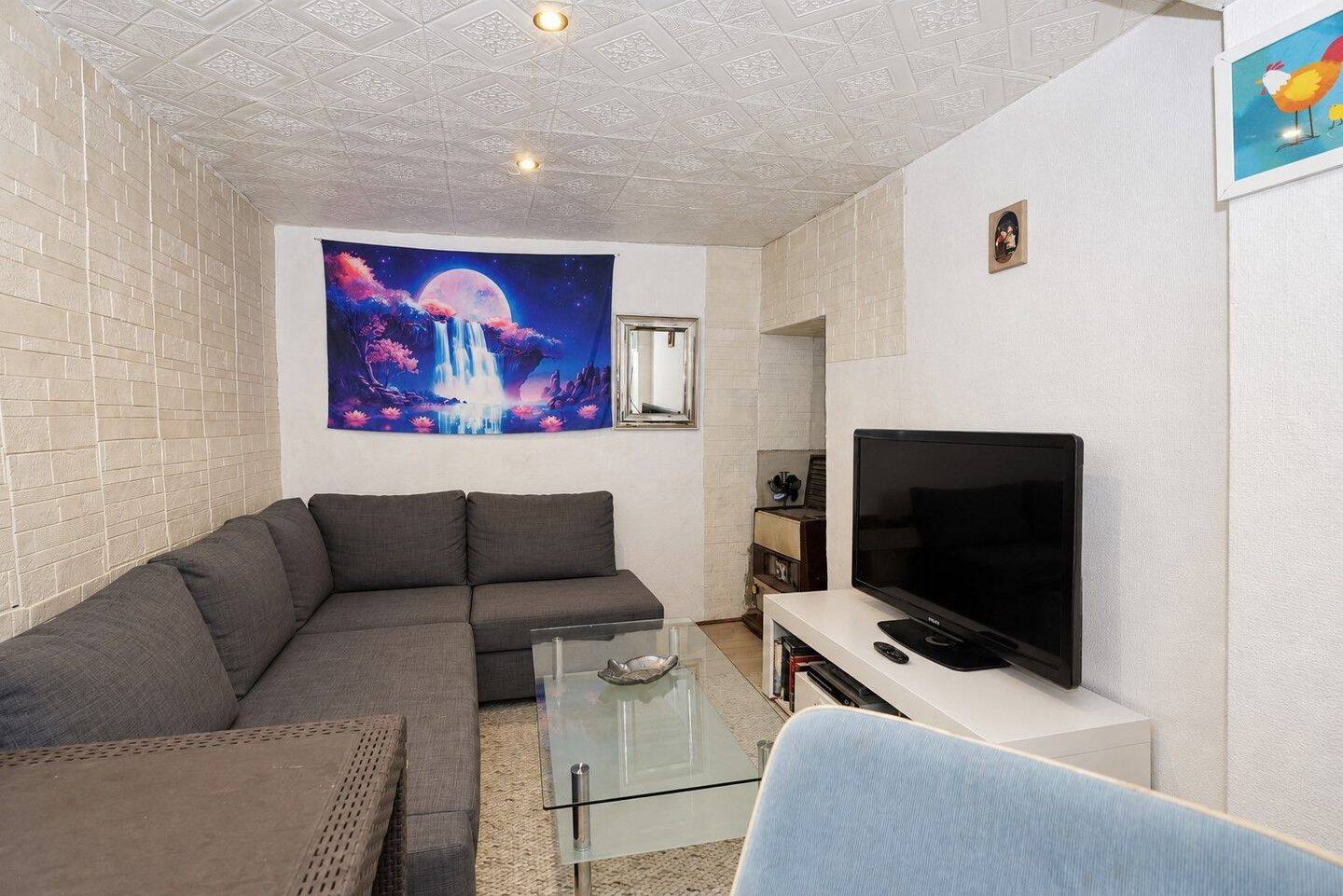 Kleines Haus mit Potenzial – modernisiertes Bad, neue Leitungen mit Terrasse., 67827 Becherbach