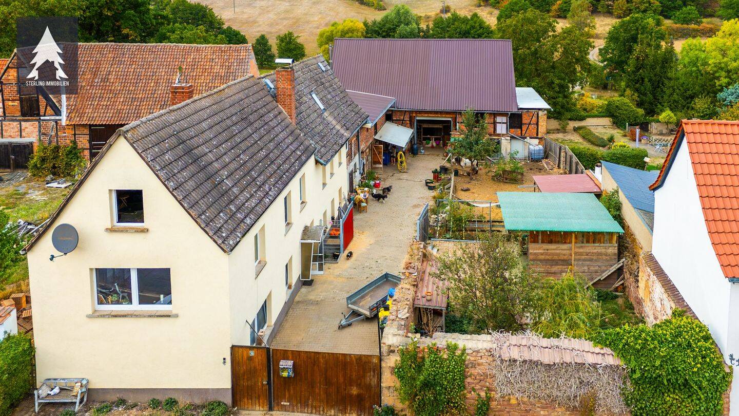 Wieserode: Haus,Hof ,Scheune- hinterm Hof geht’s erst richtig los, 6543 Falkenstein/Harz