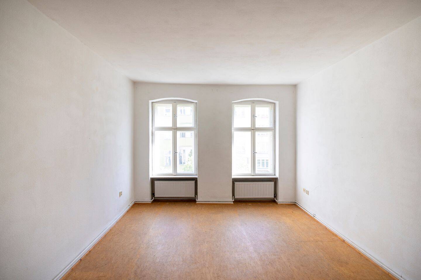 Bezugsfreie 2-Zimmer-Altbauwohnung in grüner, zentraler Lage nahe Humboldthain!, 13347 Berlin (Mitte Gesundbrunnen Wedding)