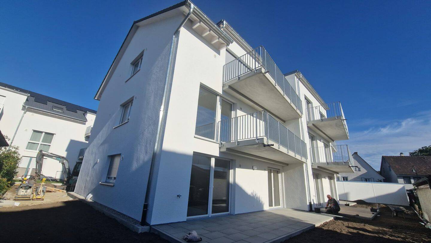 Erstbezug, ruhig gelegene Wohnung in kleiner Einheit, 78256 Steißlingen