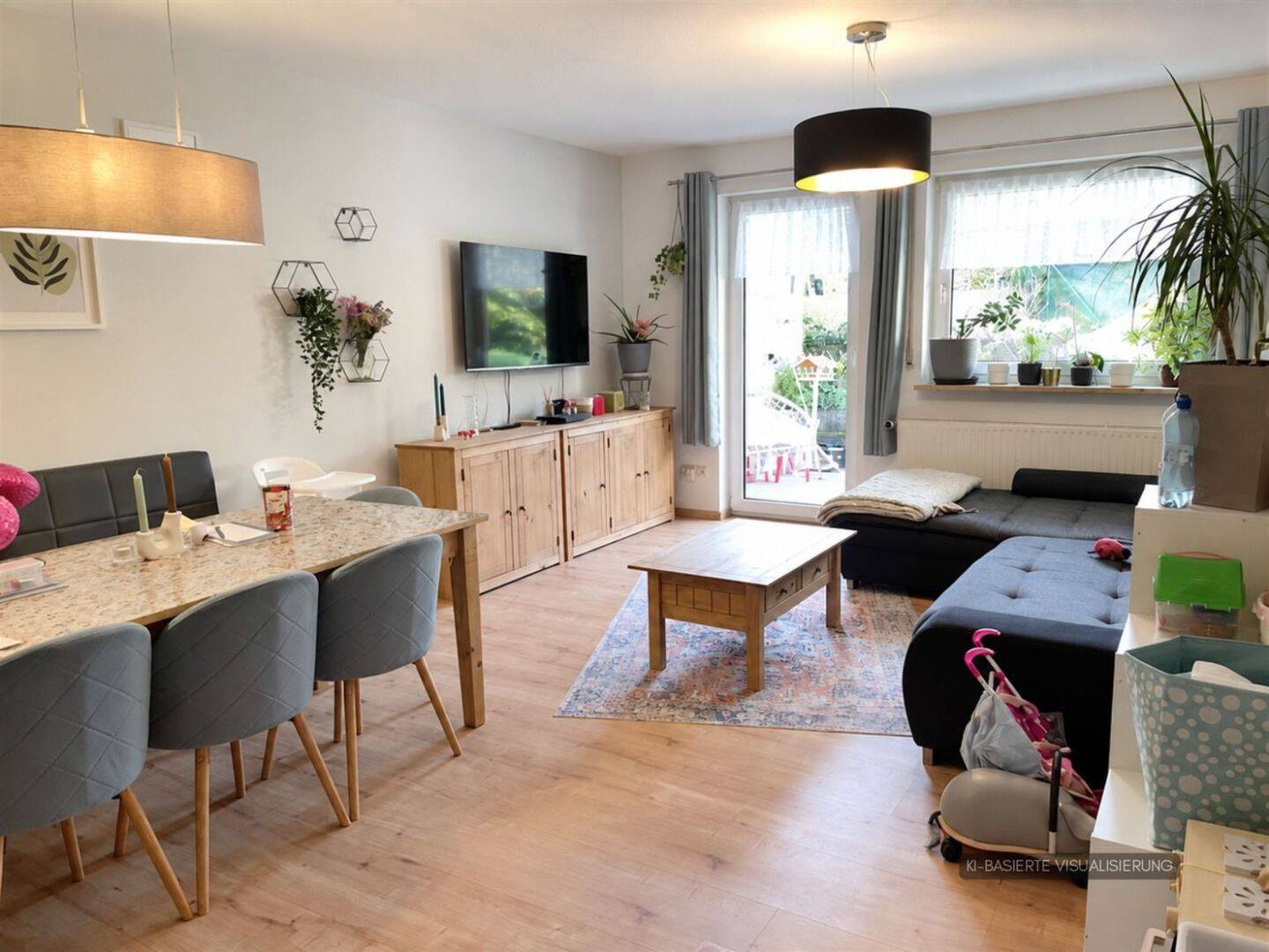Lichtdurchflutete 3 – Zimmer – Terrassenwohnung mit Gartenanteil und Außenstellplatz, 96199 Zapfendorf