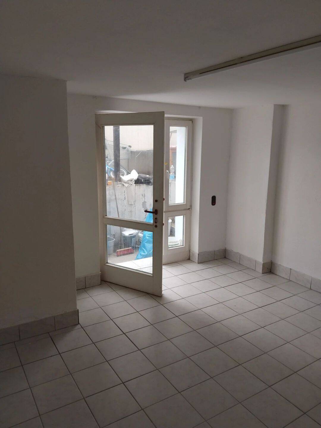 Großzügige Souterrainwohnung in Eitorf, 53783 Eitorf