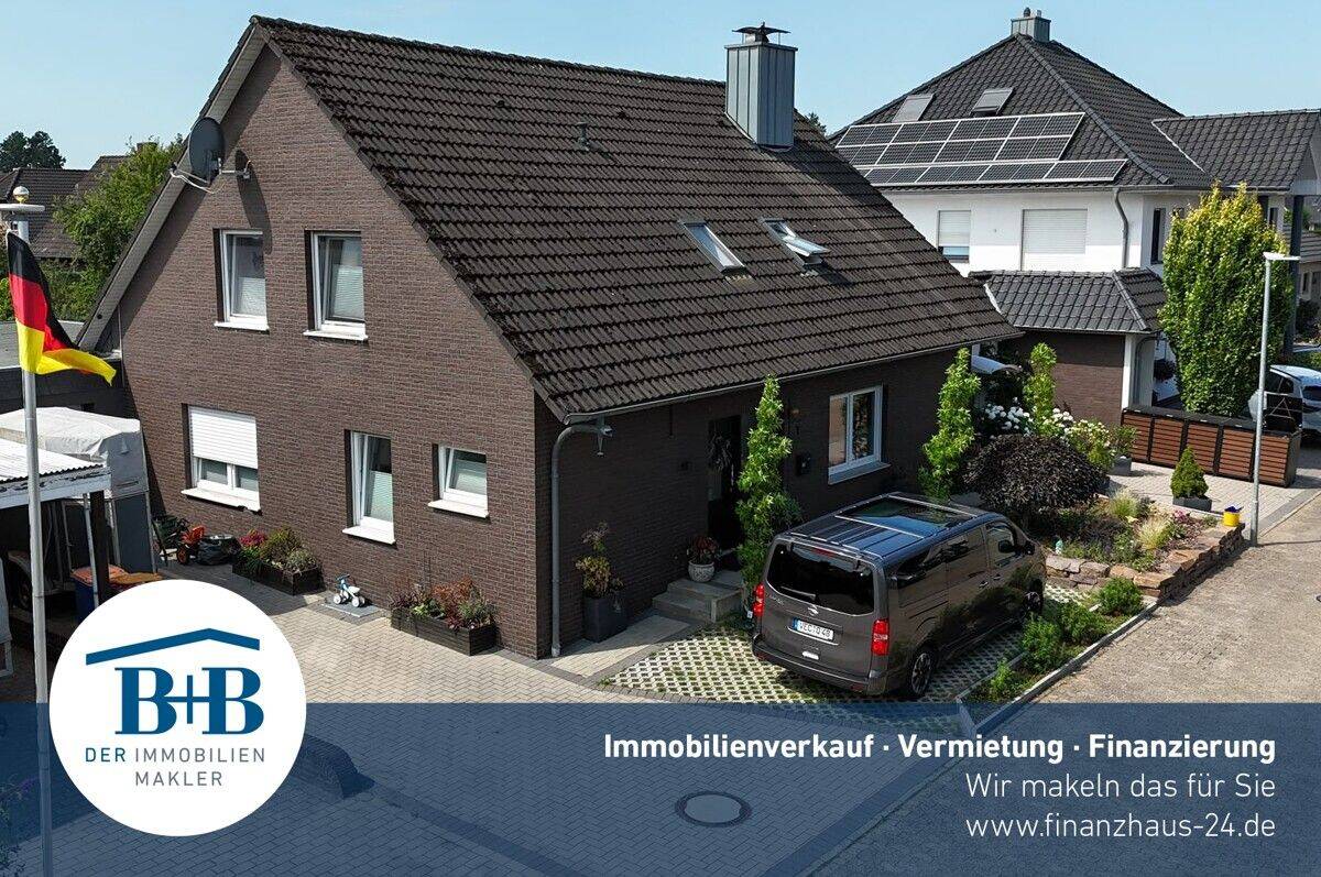 Modernisiertes Einfamilienhaus mit Einliegerwohnung in 49393 Lohne, 49393 Lohne (Oldenburg)