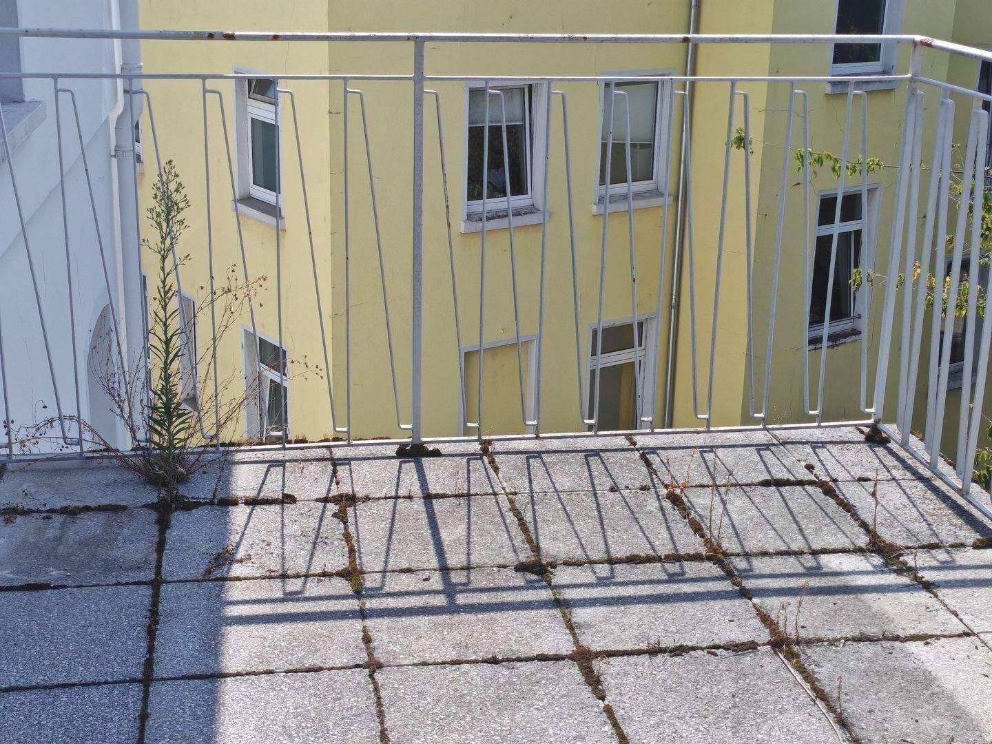 4ZW ALTBAUWOHNUN WANNENBAD DUSCHE KÜCHE GÄSTE WC PARKETT ZENTRAL ECKENHEIMER LANDSTR 3 LAUFNÄHE ZUR ZEIIL U 5, 60435 Frankfurt am Main