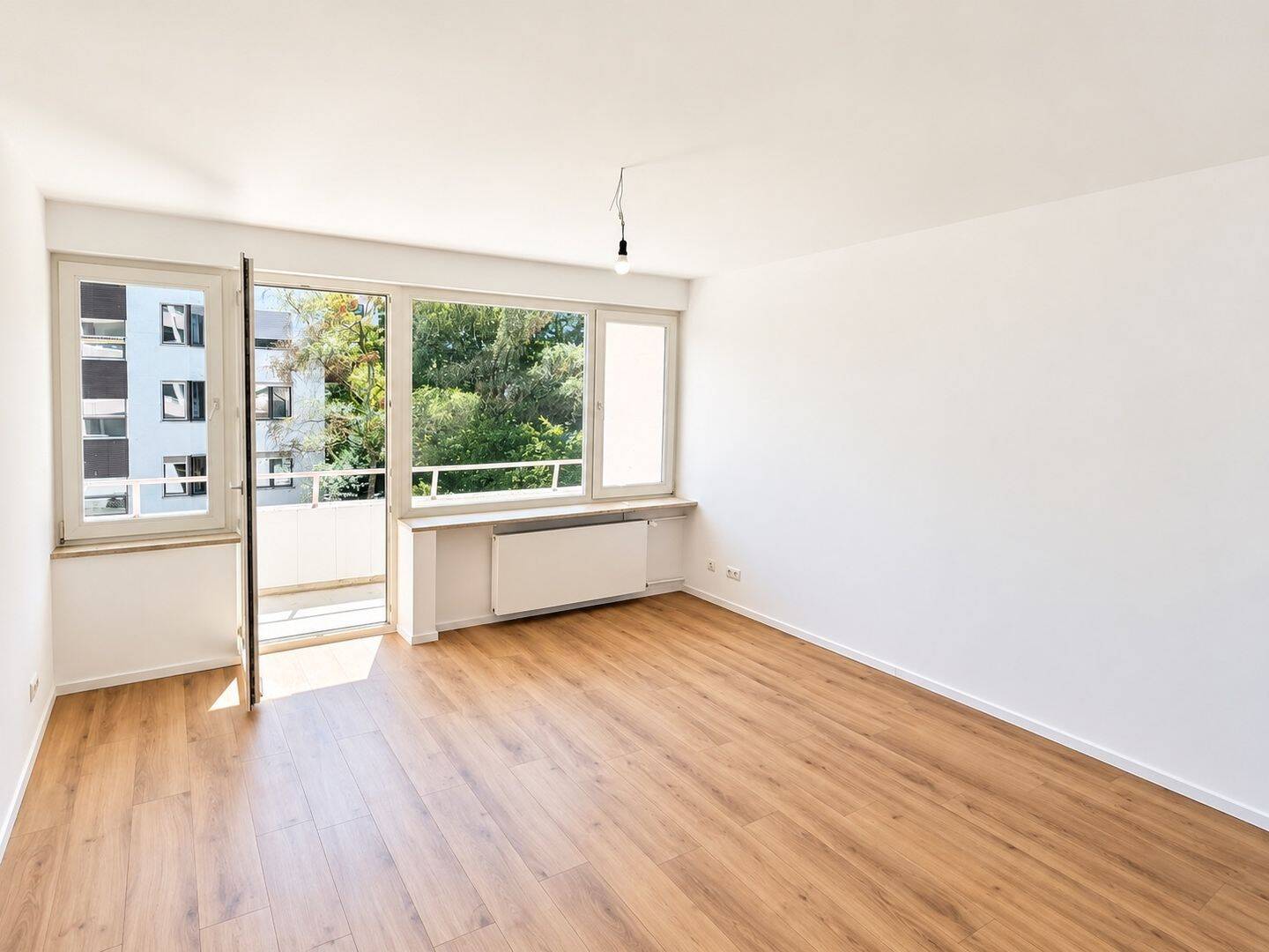 City-Apartment mit Wow-Faktor – frisch saniert & direkt an der Leopoldstraße, 80805 München (Schwabing-Freimann)
