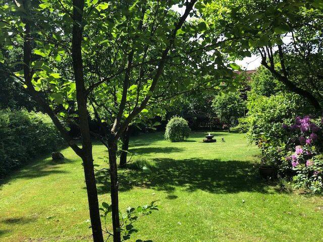 Idylle nahe Steinhuder Meer: 3-Zi.-DG mit Balkon & 1.000 m² Garten | unmöbliert oder möbliert, 31535 Neustadt am Rübenberge