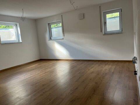 ruhige 2-Zimmer-Souterrain-Wohnung in zentraler Lage von Geisenhausen, 84144 Geisenhausen