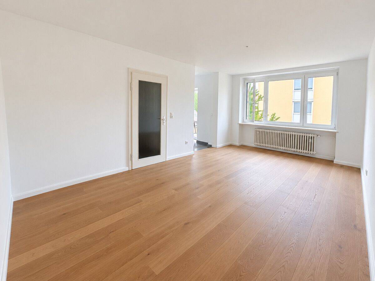 Erstbezug nach Kernsanierung: Helle 2-Zimmer-Wohnung mit Westbalkon in Laim, 80686 München (Laim Sendling-Westpark)