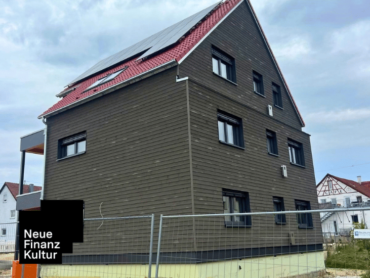 Ihr neues Zuhause im Dachgeschoss – 3 Zimmer mit Wohlfühlcharakter, 72587 Römerstein