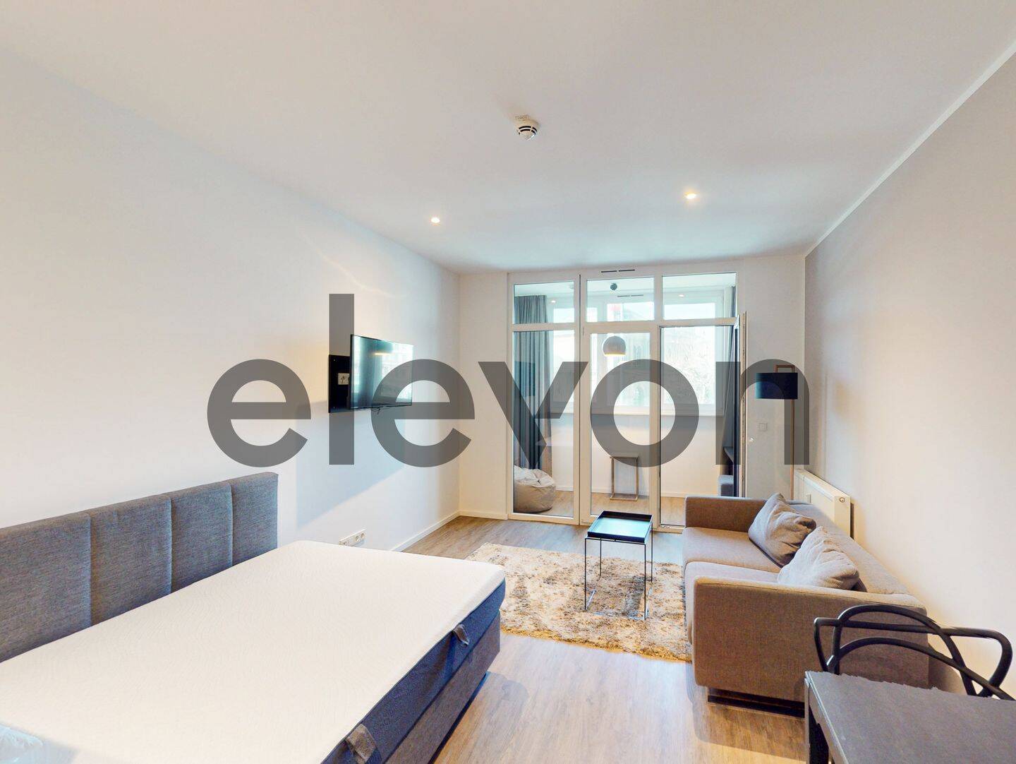 Möbliertes 1-Zimmer-Apartment mit Wintergarten und EBK, 55116 Mainz (Altstadt Neustadt Oberstadt)