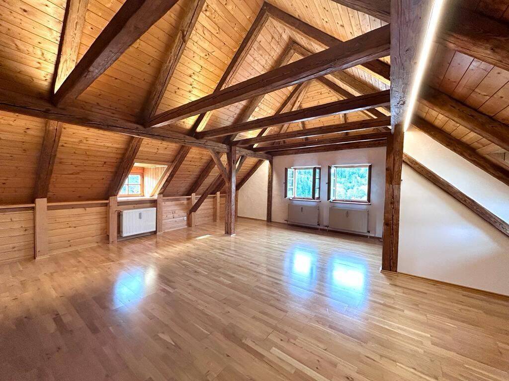 Altbau-Juwel mit Dachstudio in fantastischer Lage in Passau-Hals!, 94034 Passau (Altstadt Grubweg Hacklberg Hals)