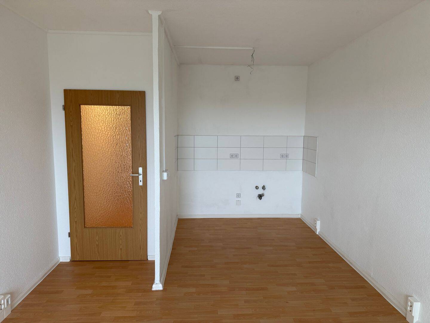 Gepflegte 1-Zimmer Wohnung sucht neuen Mieter, 99087 Erfurt (Hohenwinden Roter Berg)