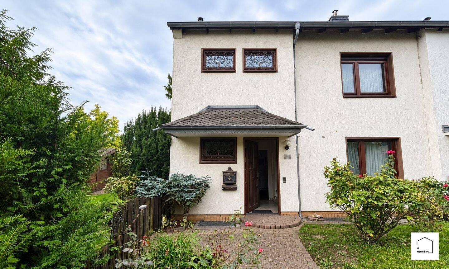 Reihenendhaus mit großem Grundstück und viel Gestaltungspotenzial, 51065 Köln (Mülheim Buchforst Buchheim)