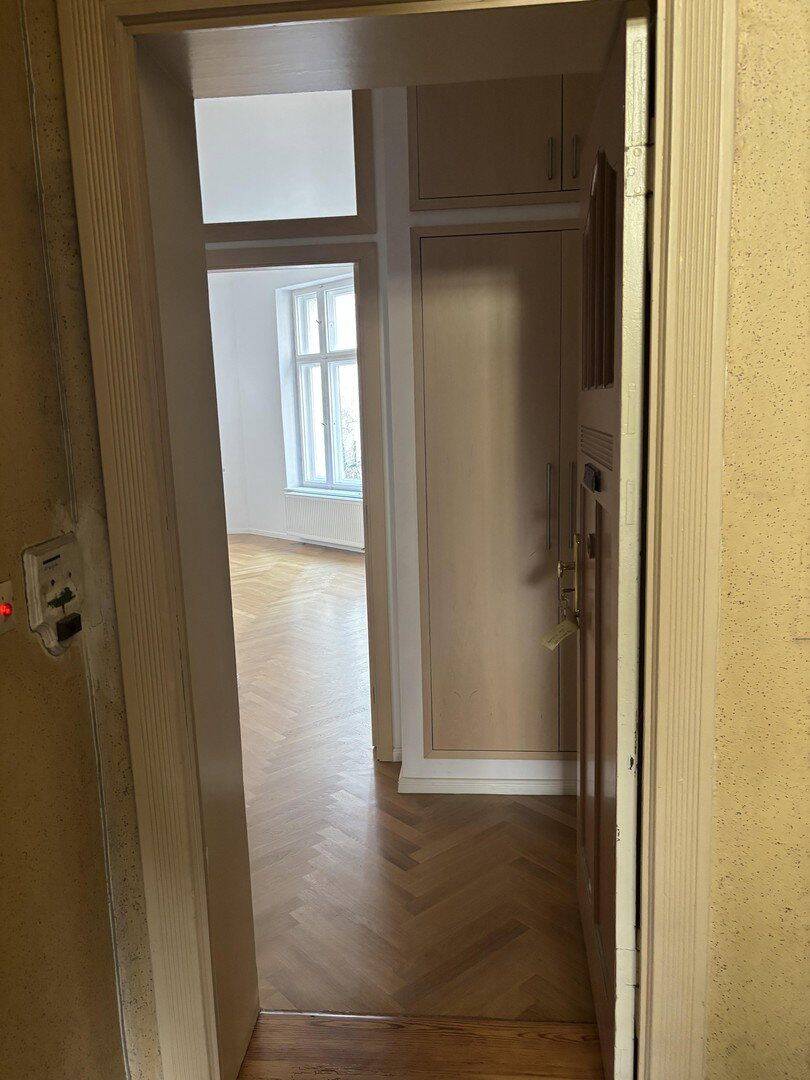 Kernsanierter Berliner Altbau mit Echtholzparkett – ruhige 1-Zimmer-Wohnung im Gartenhaus, 12163 Berlin (Steglitz-Zehlendorf Friedenau Steglitz)
