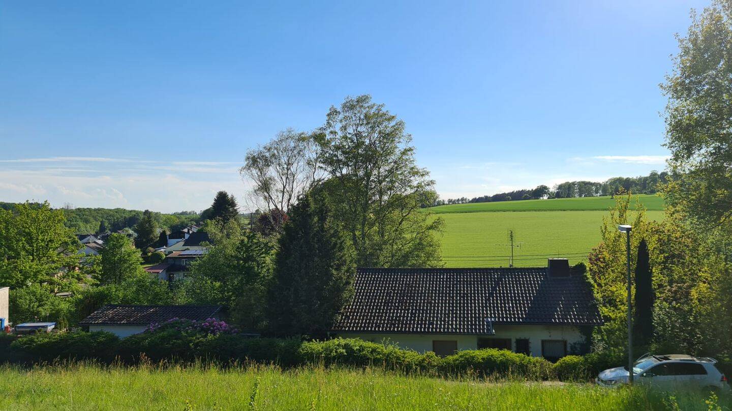 Bauland mit viel Sonne am Waldrand, 57614 Woldert