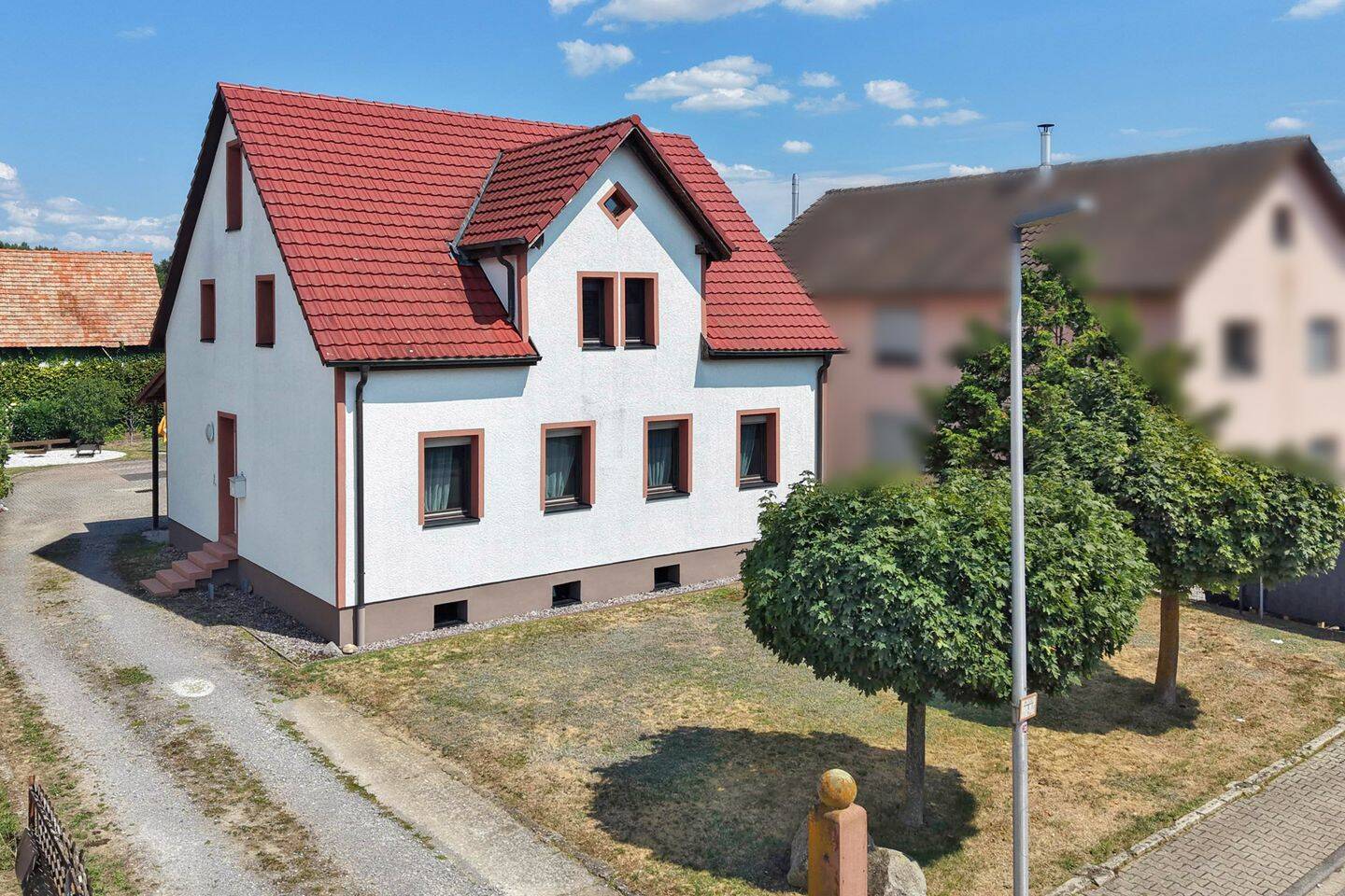 Gepflegtes Einfamilienhaus mit großem Garten, Terrasse und flexiblem Raumangebot für die Familie, 77836 Rheinmünster