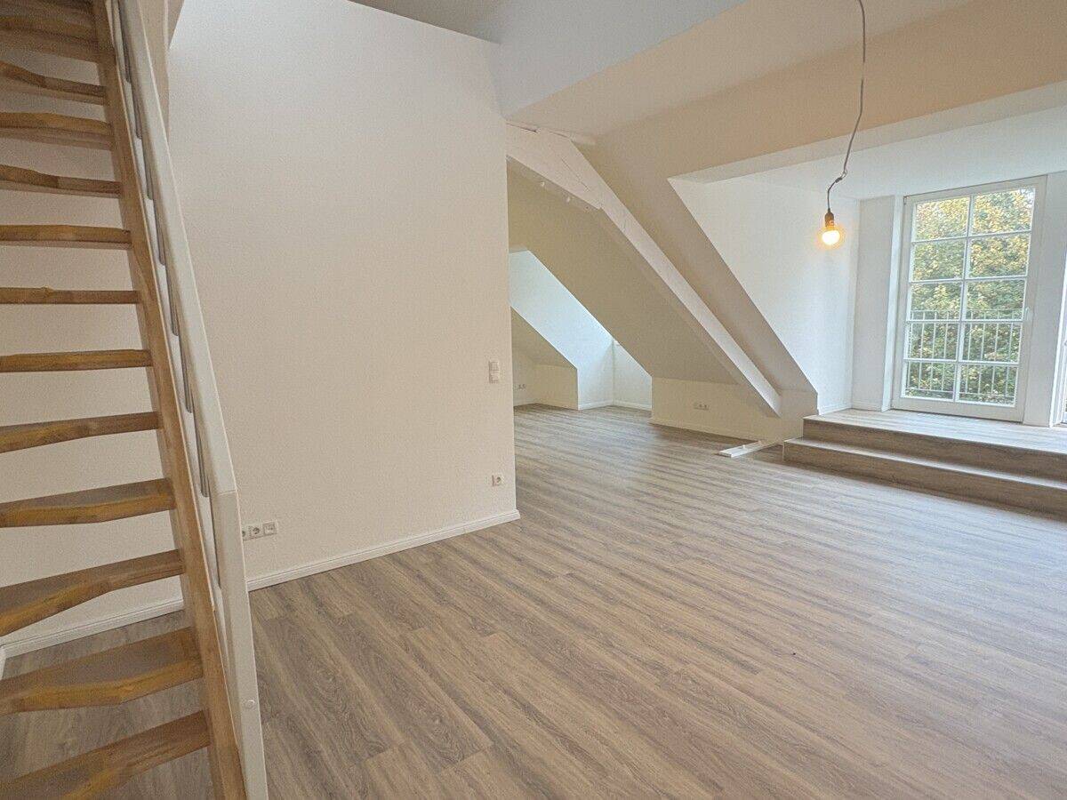 Neuwertige 1- Zmmerwohnung im Obergeschoss – mit Fahrstuhl. Frei ab sofort, 34346 Hann. Münden