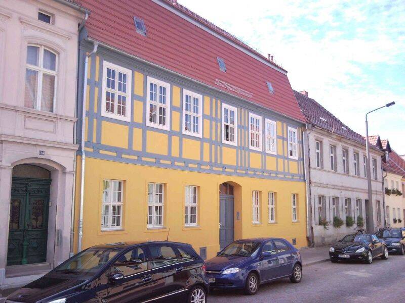 Attraktive Altbauwohnung mit viel Tageslicht im Zentrum von Luckau, 15926 Luckau