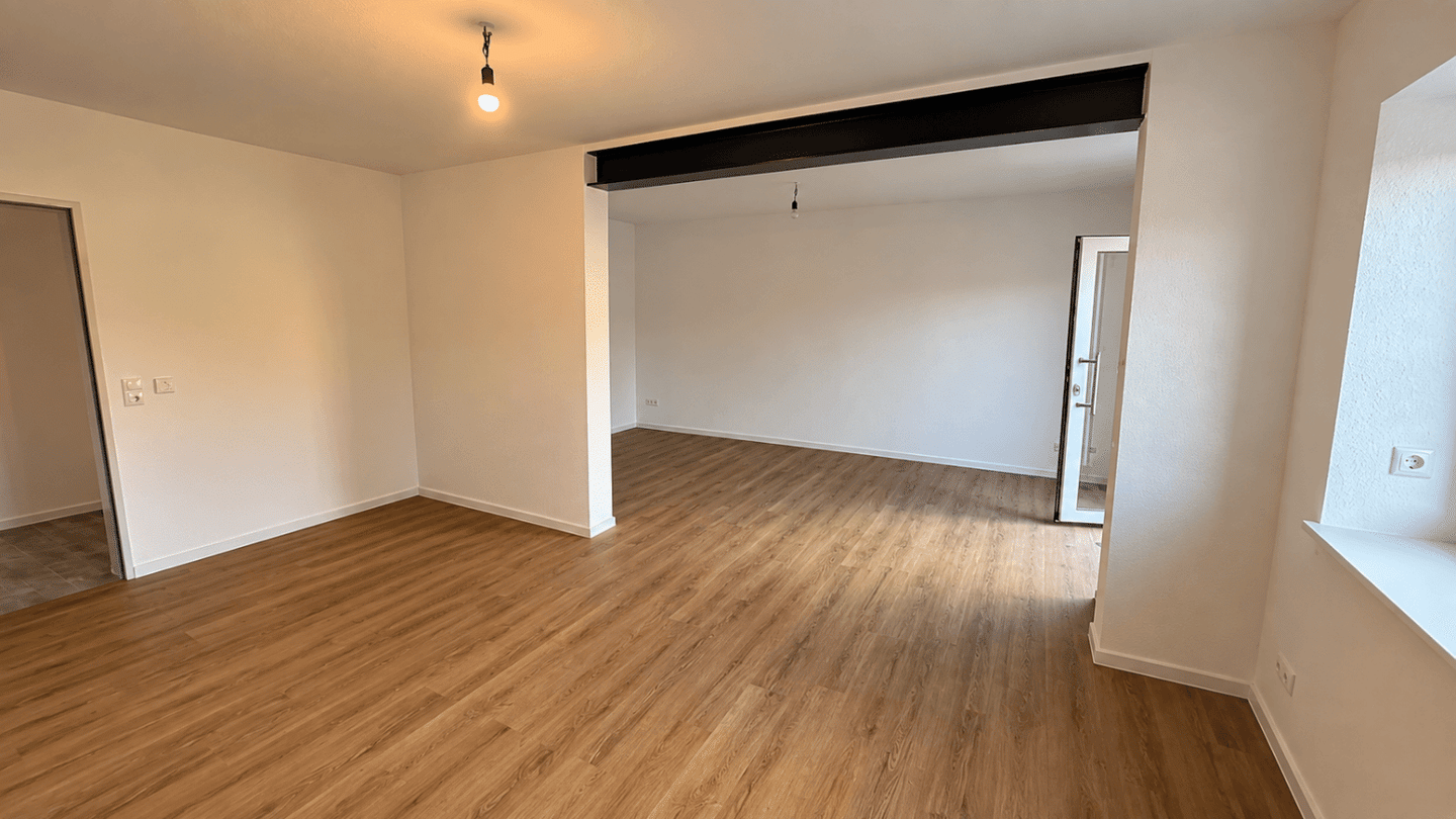 Gehrde | Erstbezug nach Sanierung – moderne 3-Zimmer-Wohnung mit Garten & Carport, 49596 Gehrde