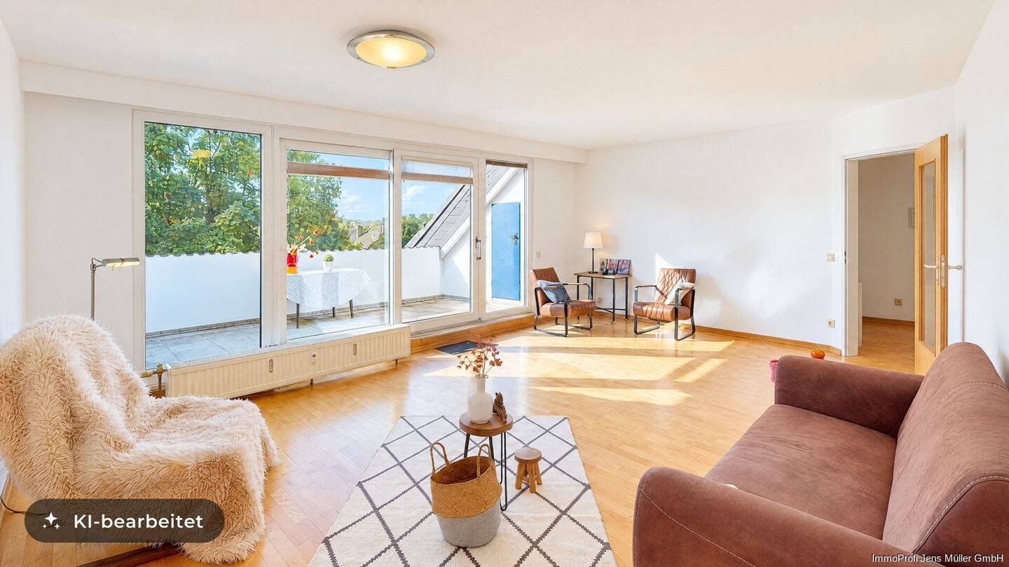 Sonnige besonders interessant geschnittene 4-Zimmer-Dachgeschosswohnung mit Terrasse und Garage, 59063 Hamm (Berge Hamm-Mitte Lohauserholz Rhynern Westtünnen)