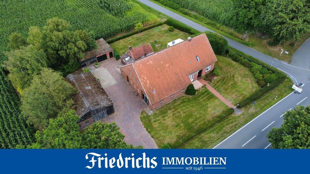 Idyllischer Resthof mit großzügigem Grundstück, Gartenbereich, Stall und Garage in Westerstede, 26655 Westerstede