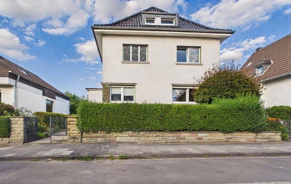Charmantes, freistehendes Einfamilienhaus auf großzügigem 640 m² Grundstück, 52355 Düren