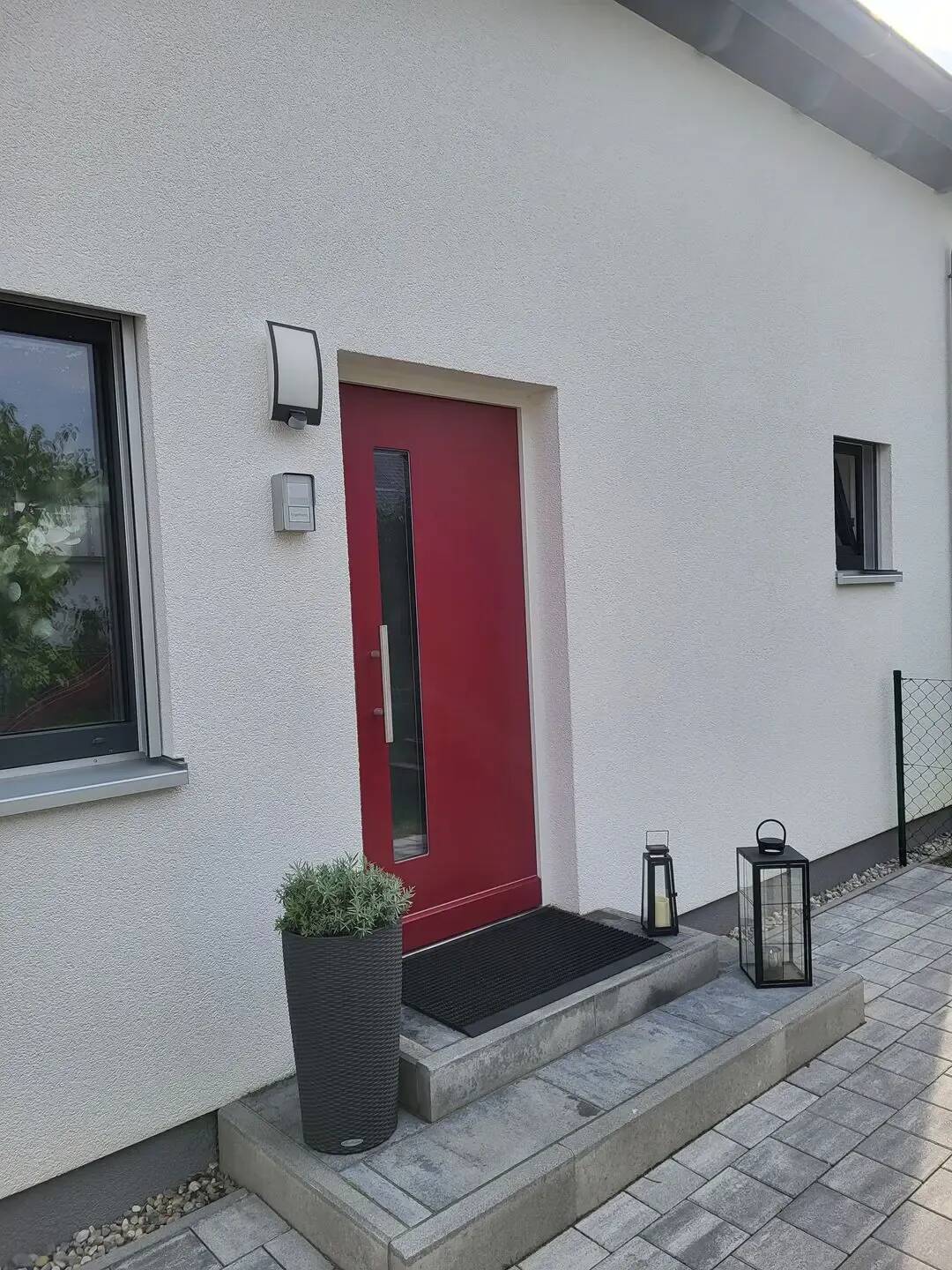Moderne DHH mit gehobener Ausstattung, Garten und zwei Terrassen**Energieeffizienz 40**, 85457 Wörth