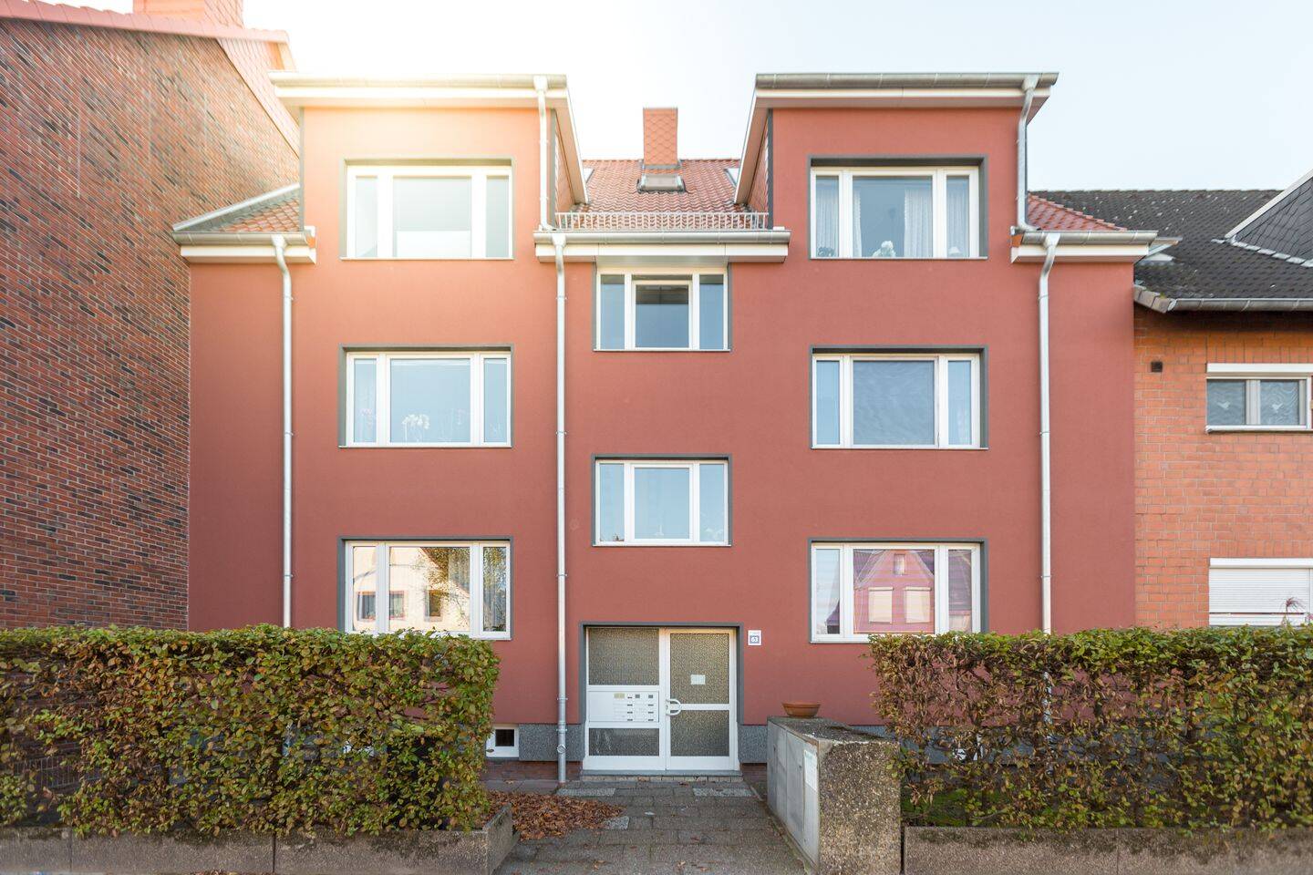 2-Zimmer-Wohnung Hochparterre mit Balkon in Bremerhaven-Lehe!, 27580 Bremerhaven (Lehe Speckenbüttel Weddewarden Überseehafen)