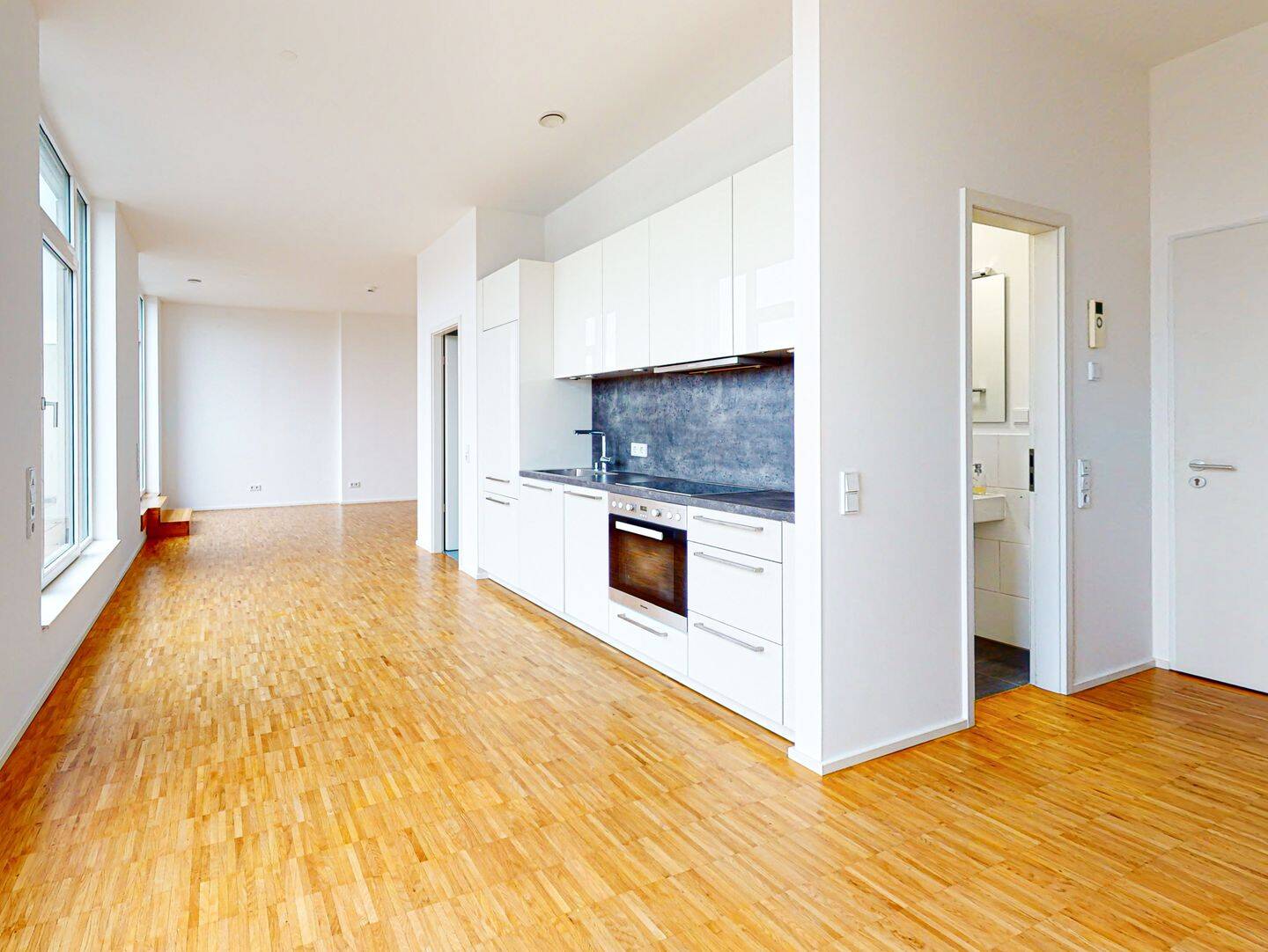 Große Dachterrasse! 3-Zimmer-Penthousewohnung, 60594 Frankfurt am Main (Sachsenhausen)
