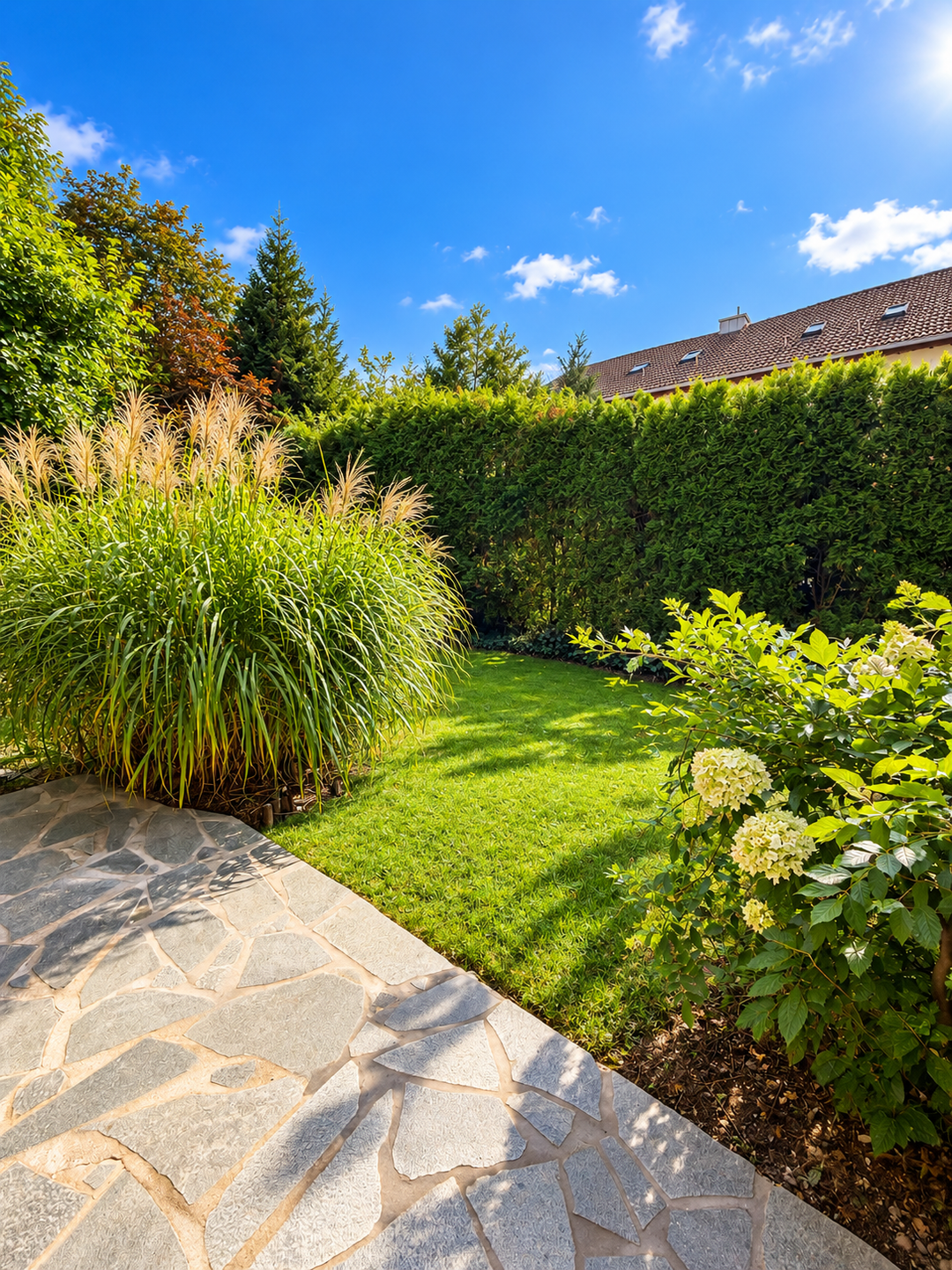 Erdgeschosswohnung mit Terrasse u. eigenen Gartenteil zu vermieten, 87448 Waltenhofen