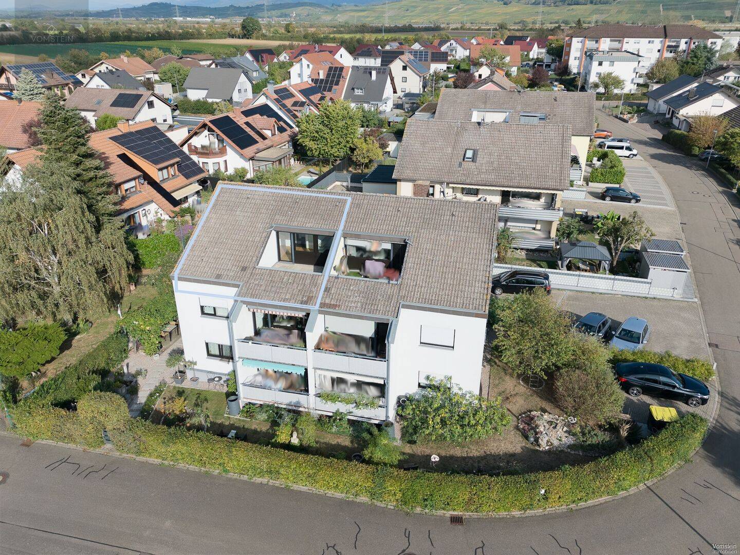 Bezugsfrei: helle, gemütliche 2-Zimmer-DG-Wohnung in Steinenstadt, 79395 Neuenburg am Rhein