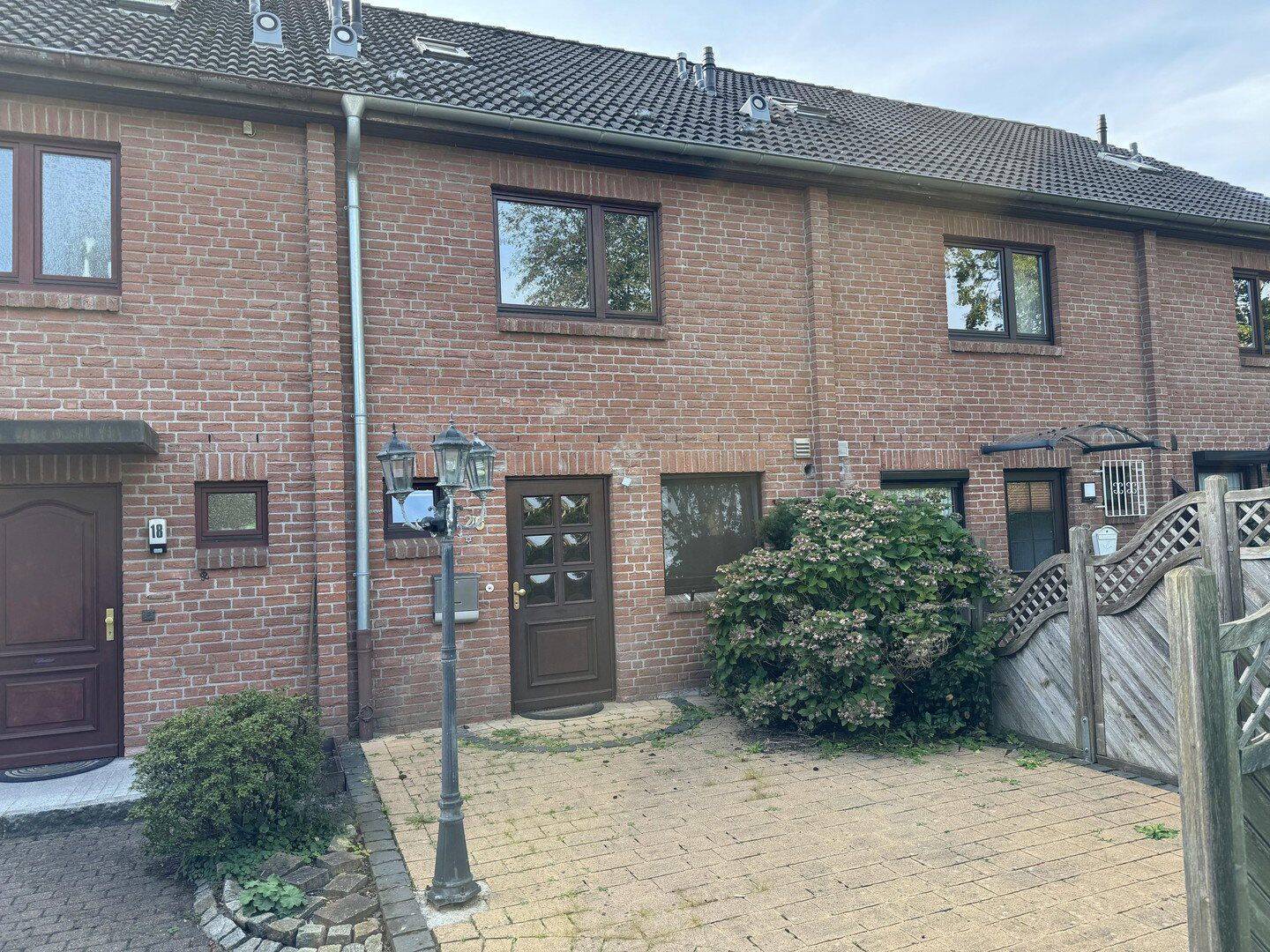 Reihenmittelhaus mit viel Potenzial und neuer Heizung, 25479 Ellerau