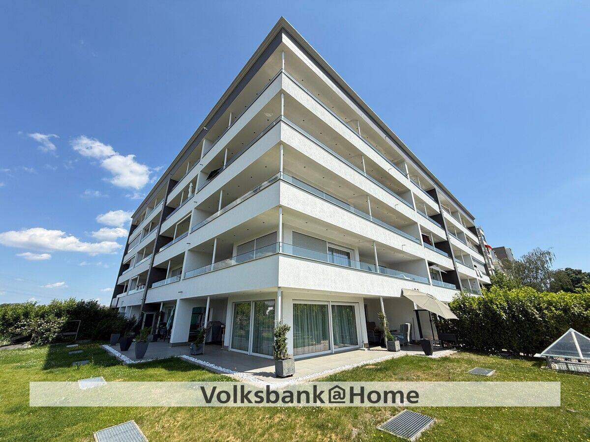 Neuwertige und barrierefreie 3 Zimmer EG Wohnung mit 2 TG Stellplätzen in Mössingen-Bästenhardt, 72116 Mössingen