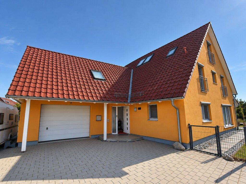 Großzügiges Einfamilienhaus mit Garage, 91572 Bechhofen
