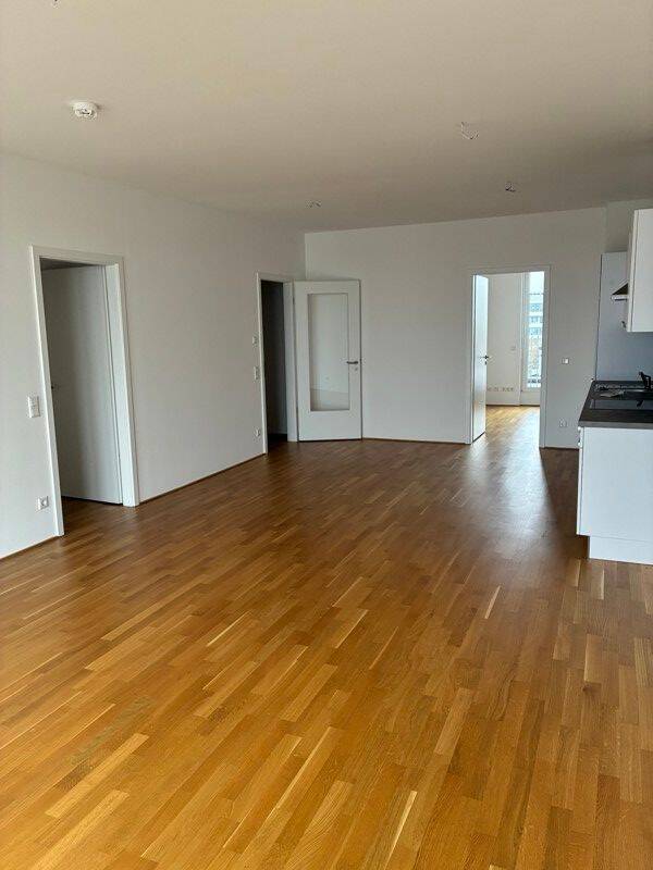 Attraktiv! Interessante 4-Zimmer-Wohnung, 81739 München (Ramersdorf-Perlach)