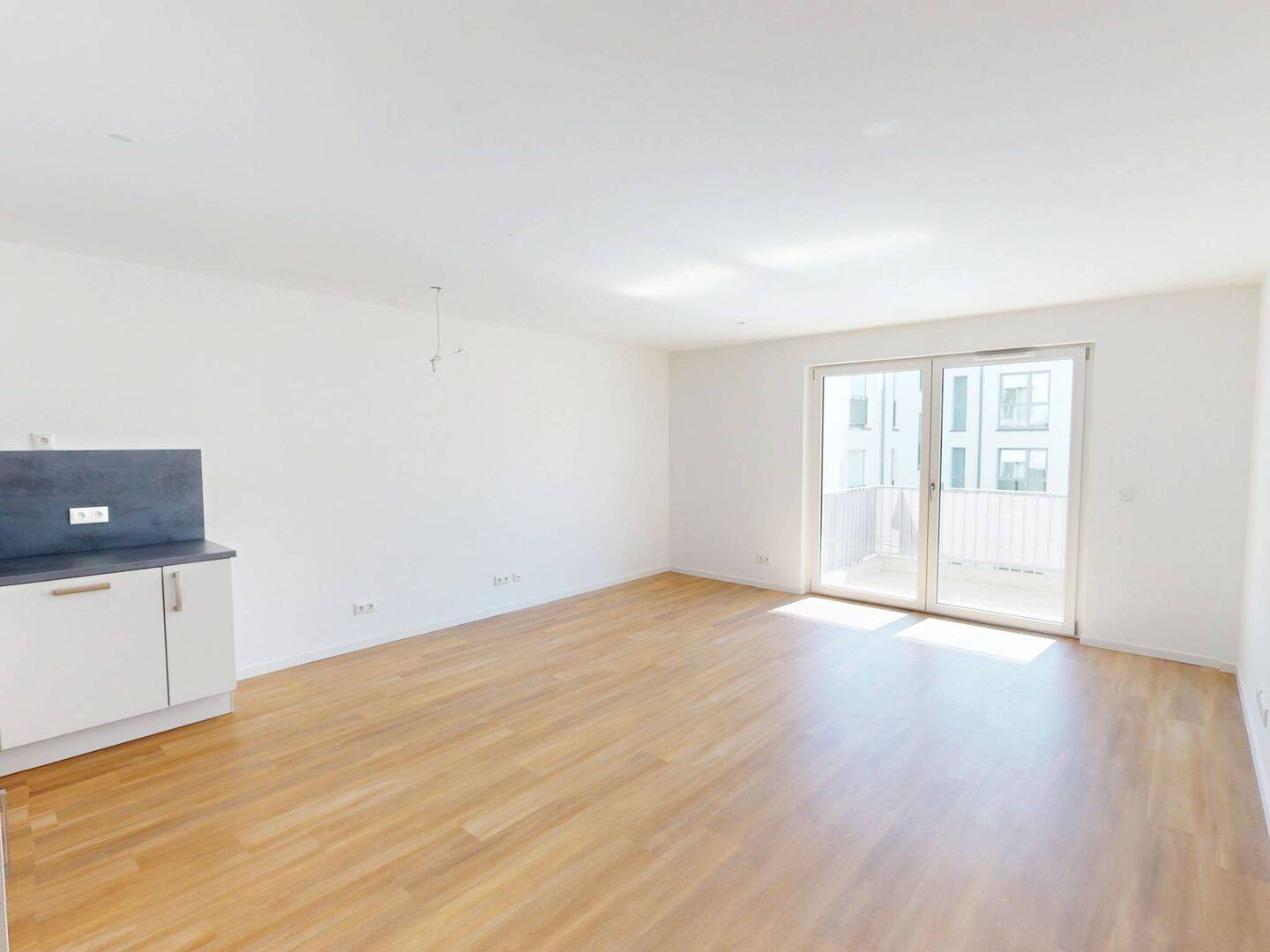 Helle 2-Zi.-Neubauwohnung mit EBK, BALKON, Fußbodenheizung uvm., 78048 Villingen-Schwenningen