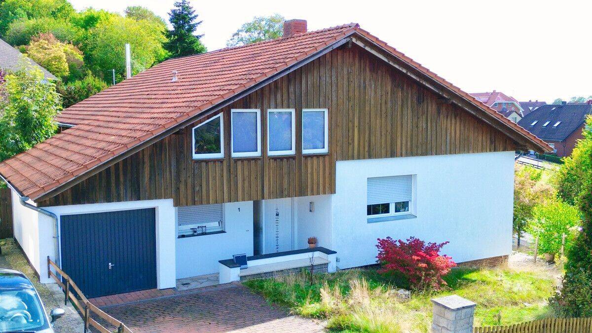 Charmantes Einfamilienhaus in Split-Level Bauweise mit weitem Ausblick, 31195 Lamspringe
