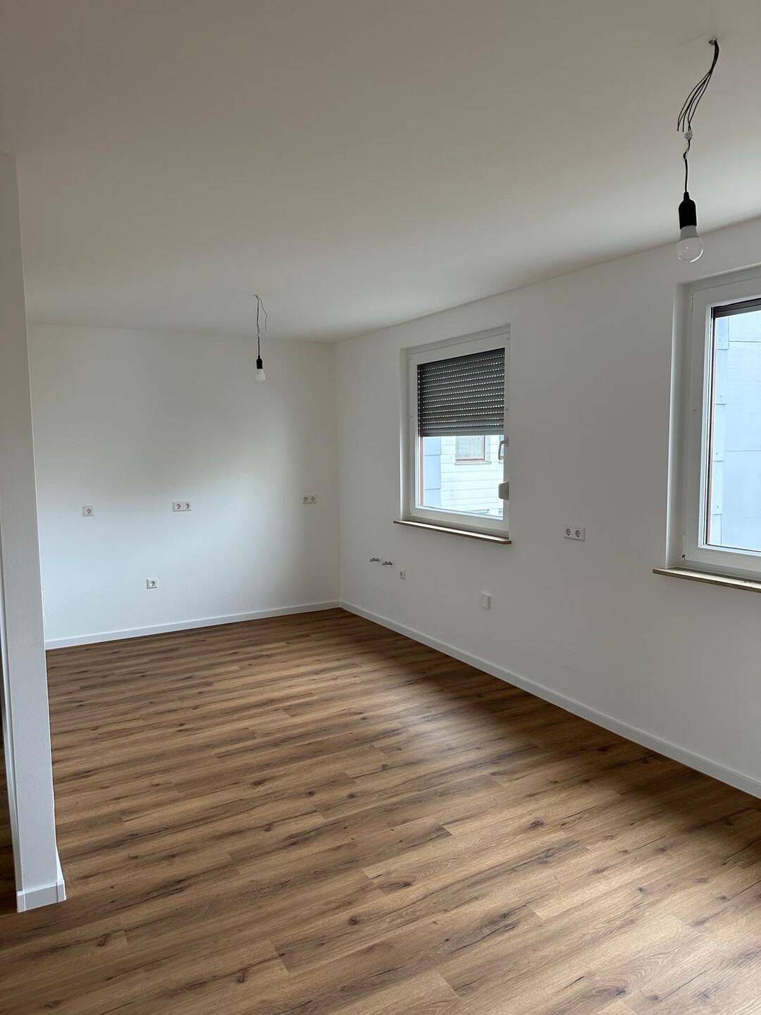 Geräumige 3,5-Zimmer Wohnung mit Balkon, 89150 Laichingen