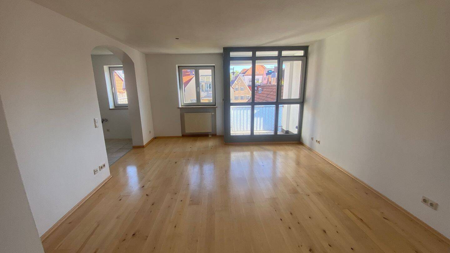 Großzügige Stadtwohnung mit eigenem sep. Appartement/Studio und 2 Tiefgaragenstellplätze, 86956 Schongau