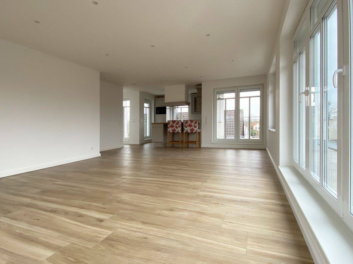 Großzügiges Penthouse in Oldenburg-Bürgerfelde mit Dachterrasse, Aufzug & Einbauküche, 26127 Oldenburg (Oldb) (Alexandersfeld Bürgerfelde Nadorst)
