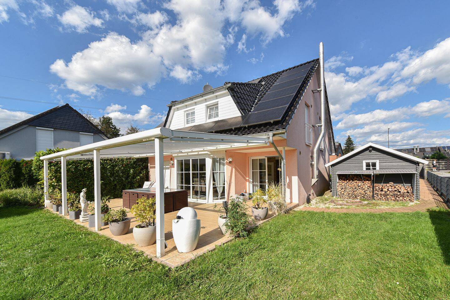 Junges Niedrigenergiehaus – einziehen und wohlfühlen, 40764 Langenfeld (Rhld.)