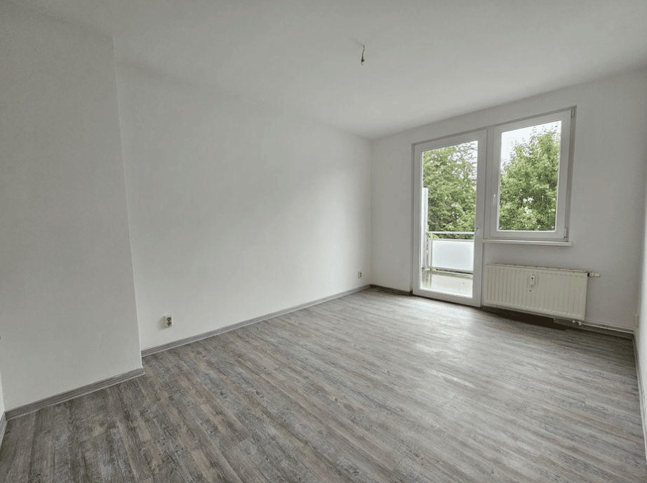 Renovierte 2-Zimmer Wohnung in Erlangen Bruck 53m², 91058 Erlangen (Bruck Eltersdorf Erlangen-Süd Sebaldussiedlung Tennenlohe)