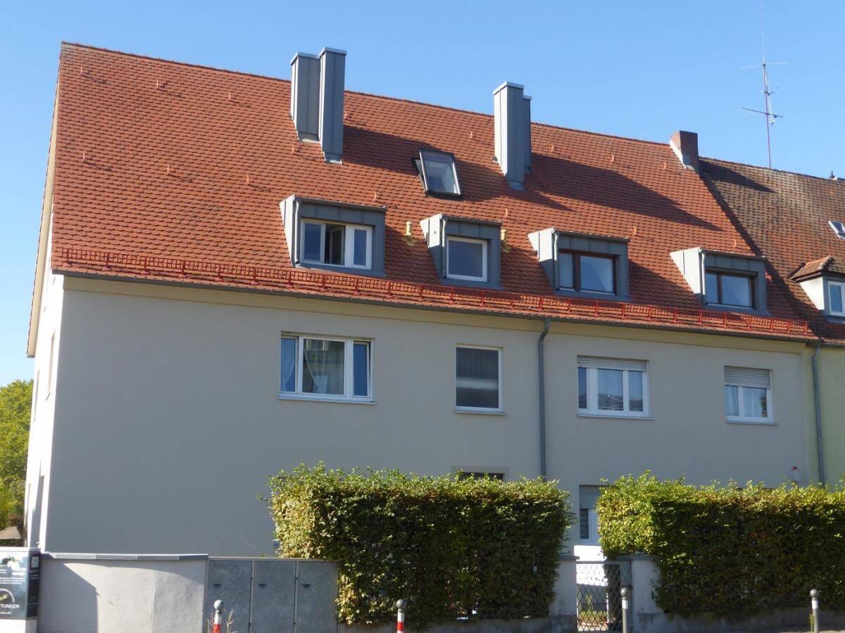 HEREINSPAZIERT! Pfiffige, sanierte 3-Zimmer-DG-Wohnung (2. OG) mit Wannenbad in bevorzugter Lage nahe dem Leipziger P…, 90491 Nürnberg