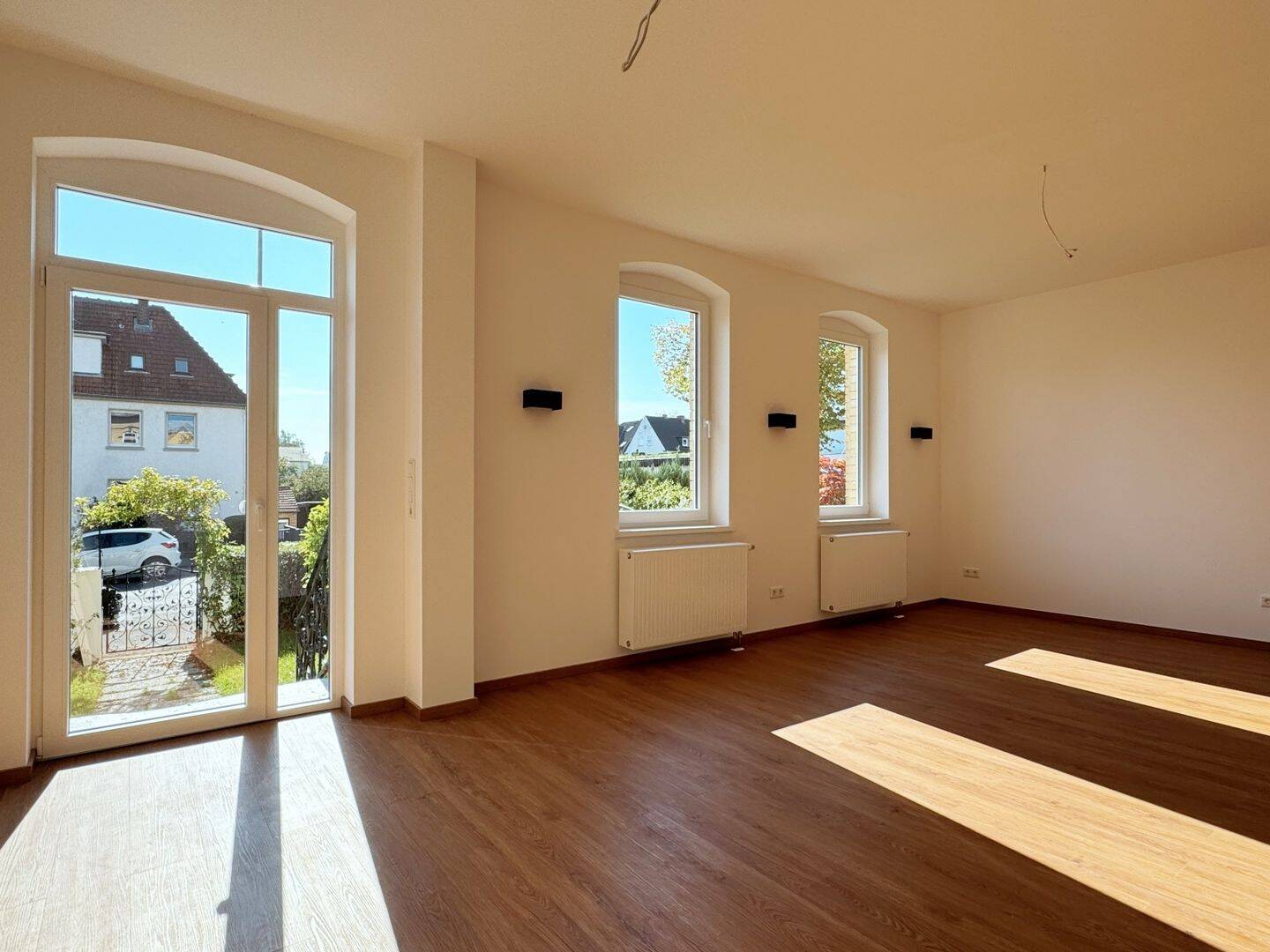 Frisch sanierte 3-Zimmer-Erdgeschosswohnung mit eigenem Garten und Terrasse, 34128 Kassel (Harleshausen Jungfernkopf Kirchditmold)