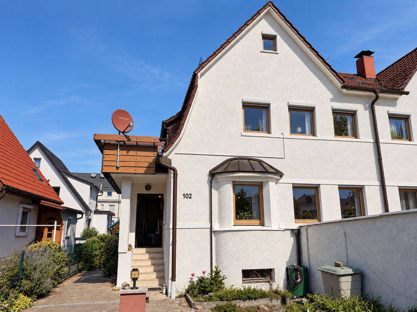 Kleines Haus, großes Potenzial: Charmante Doppelhaushälfte mit Garten und großer Scheune, 73054 Eislingen/Fils