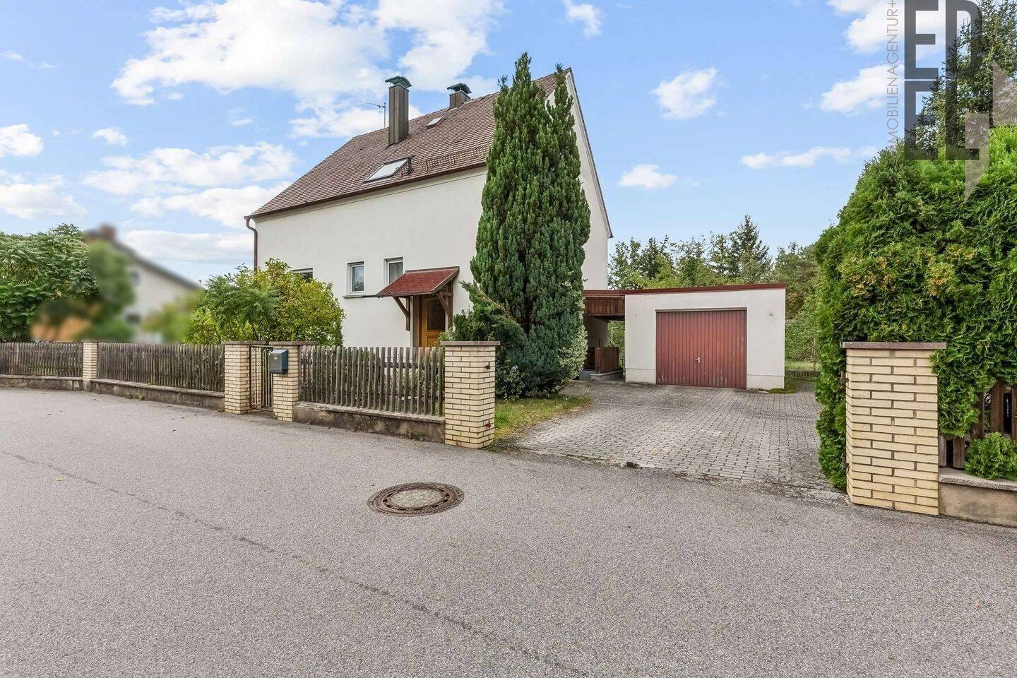 Haus kaufen in Teublitz | Großzügiges Einfamilienhaus für Familie & Generationen, 93158 Teublitz