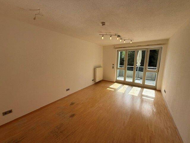 sehr schöne, seniorengerechte 2-Zimmer-Wohnung im Rosengarten Volkach, 97332 Volkach