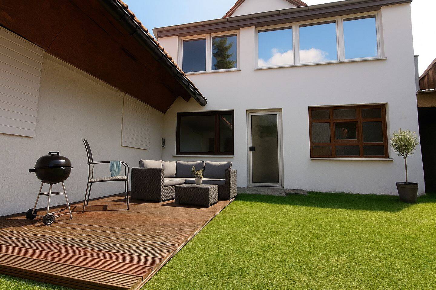 Maisonette-Wohnung mit Hinterhofgarten – individuelles Wohnen mit Wintergarten Flair, 1561 Lampertswalde
